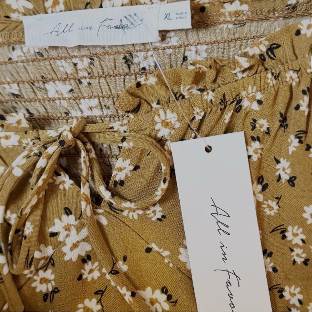 New Ditsy Floral Patterned Sundress (XL) - Picture 4 of 5